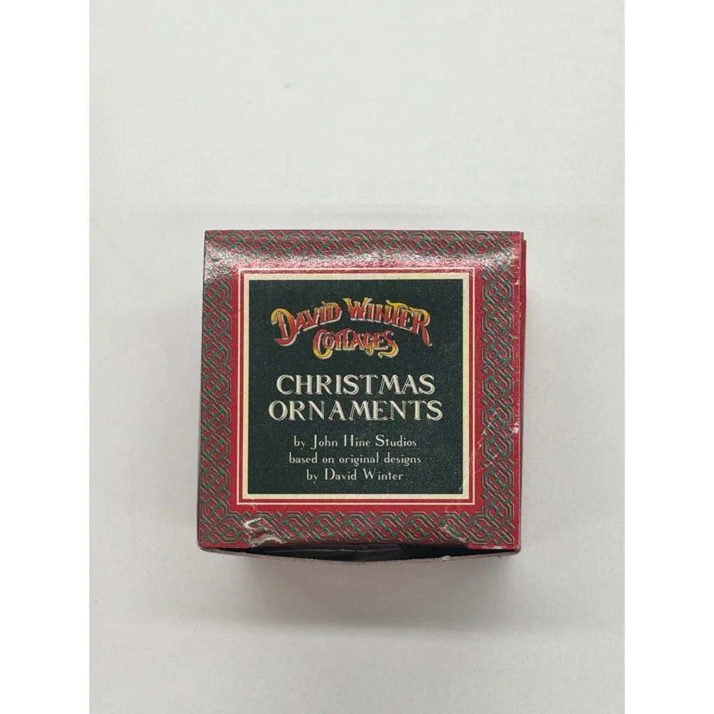 David Winter Cottages Ebenezer Scrooge's Counting House Christmas Ornament Boxed